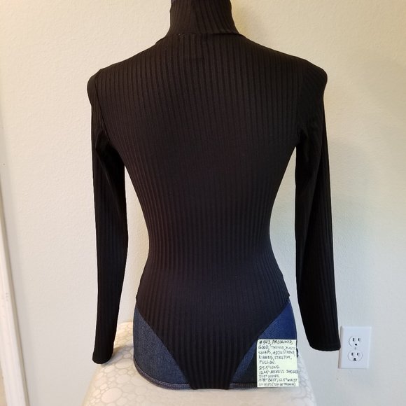 543 Preowned Nordstrom Intimates XS Black Bodysuit - Picture 3 of 13